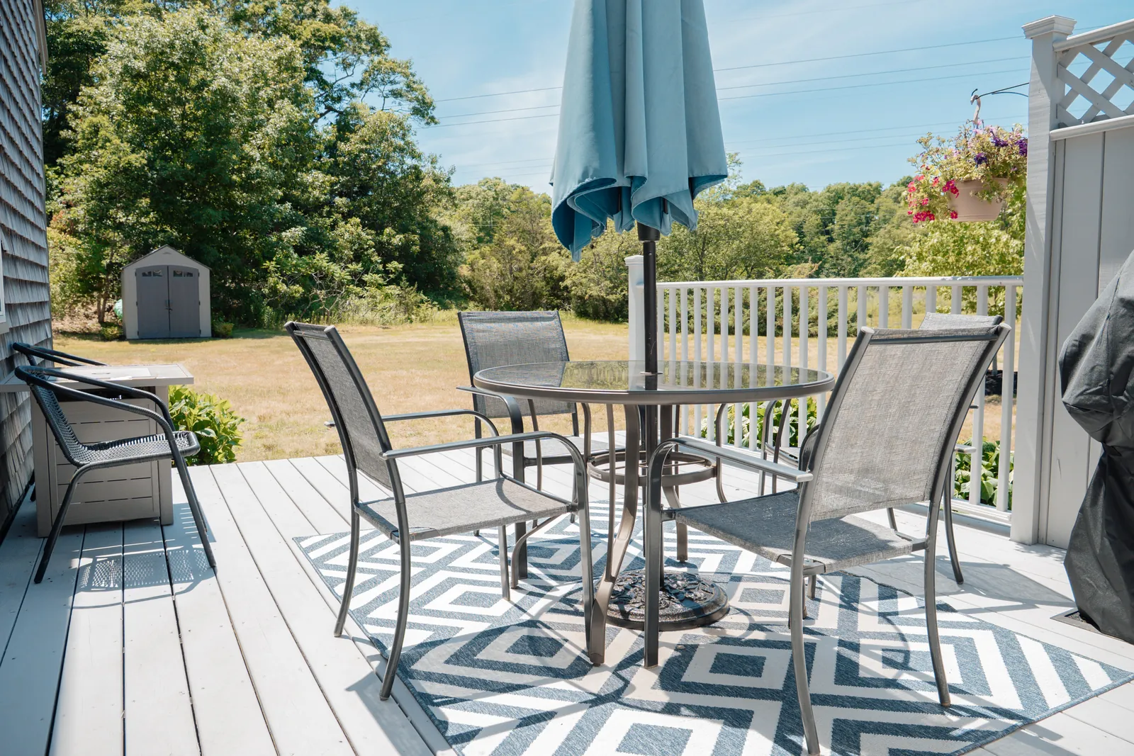 Custom deck with patio furniture
